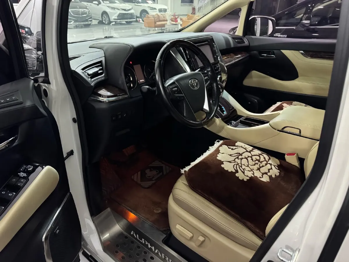 2018 Toyota Alphard 3.5L 301HP V6 8AT,autocango,china used car exporter,china ev exporter,chinese used car exporter,chinese used ev exporter