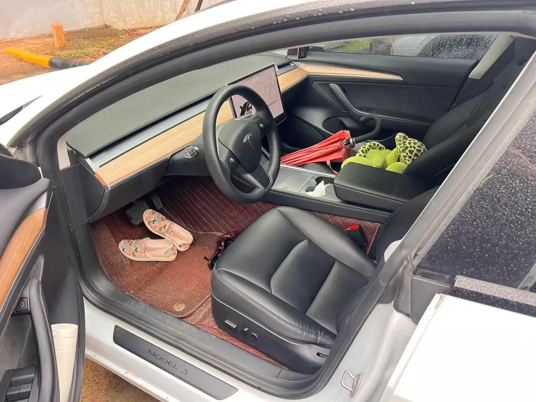 2021 TESLA MODEL thumbnail 4