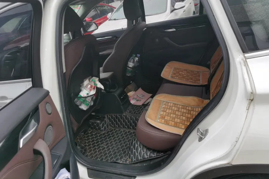 2020 BMW X1 2.0T 192HP L4 7DCT,autocango,china used car exporter,china ev exporter,chinese used car exporter,chinese used ev exporter