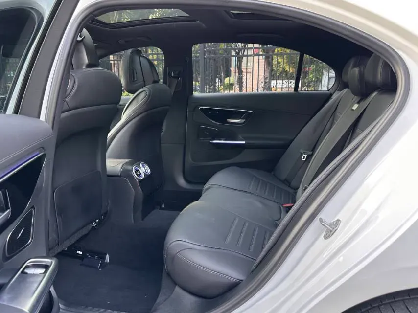 2023 Mercedes-Benz C Class 1.5T 204HP L4 9AT,autocango,china used car exporter,china ev exporter,chinese used car exporter,chinese used ev exporter