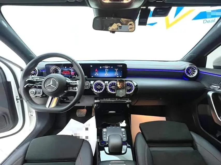 2022 MERCEDES-BENZ A thumbnail 4