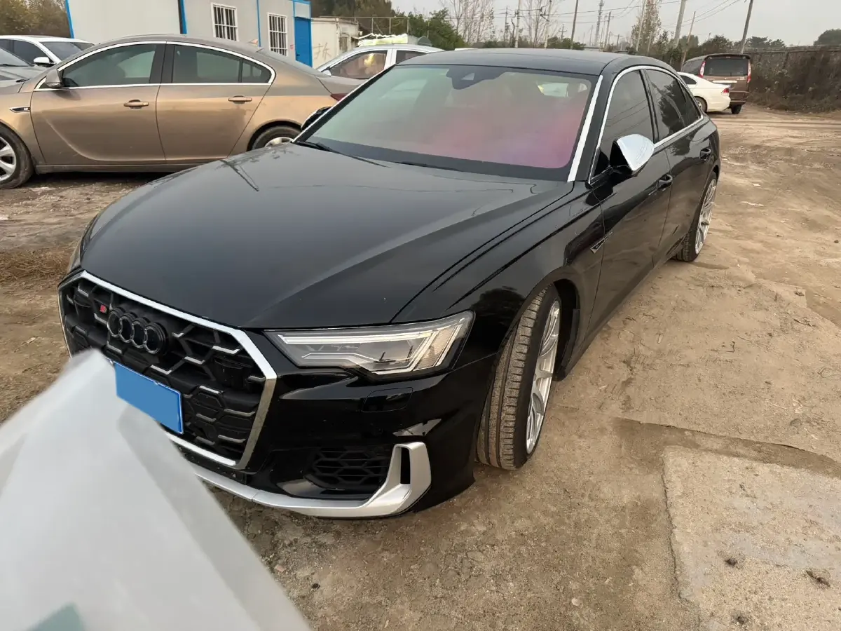 2021 Audi A6L 2.0T 190HP L4 7DCT