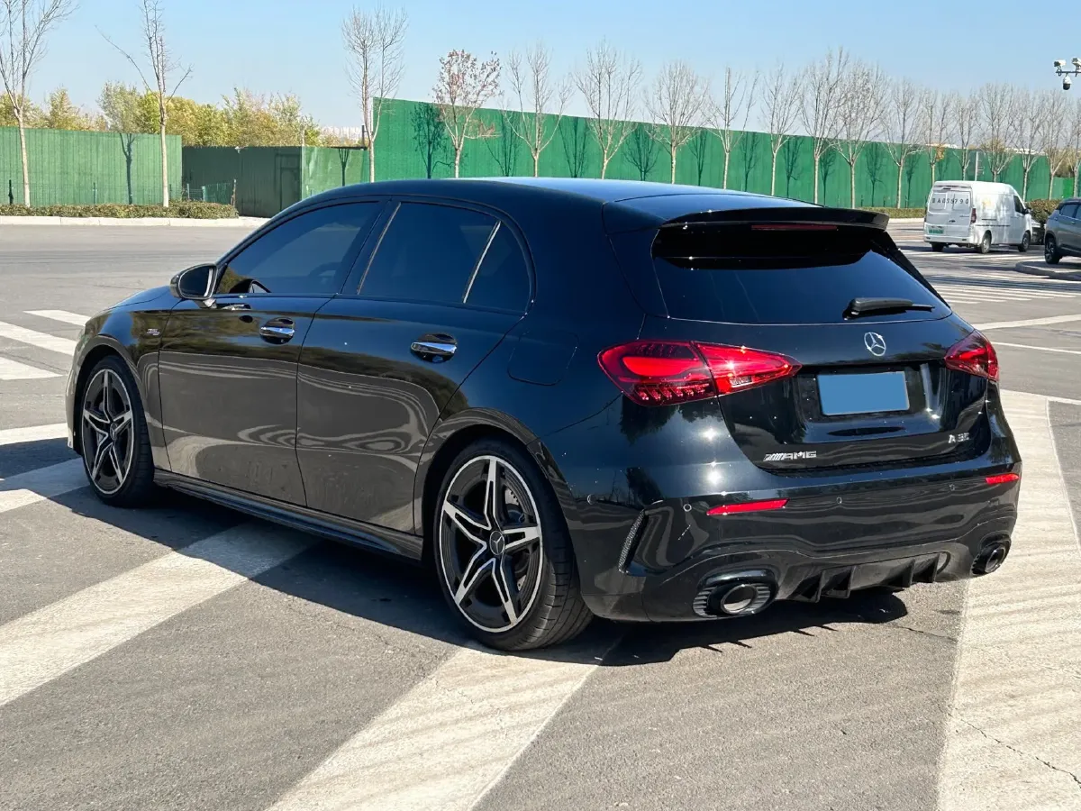 2025 Mercedes-Benz A AMG 2.0T 306HP L4 8DCT,autocango,china used car exporter,china ev exporter,chinese used car exporter,chinese used ev exporter