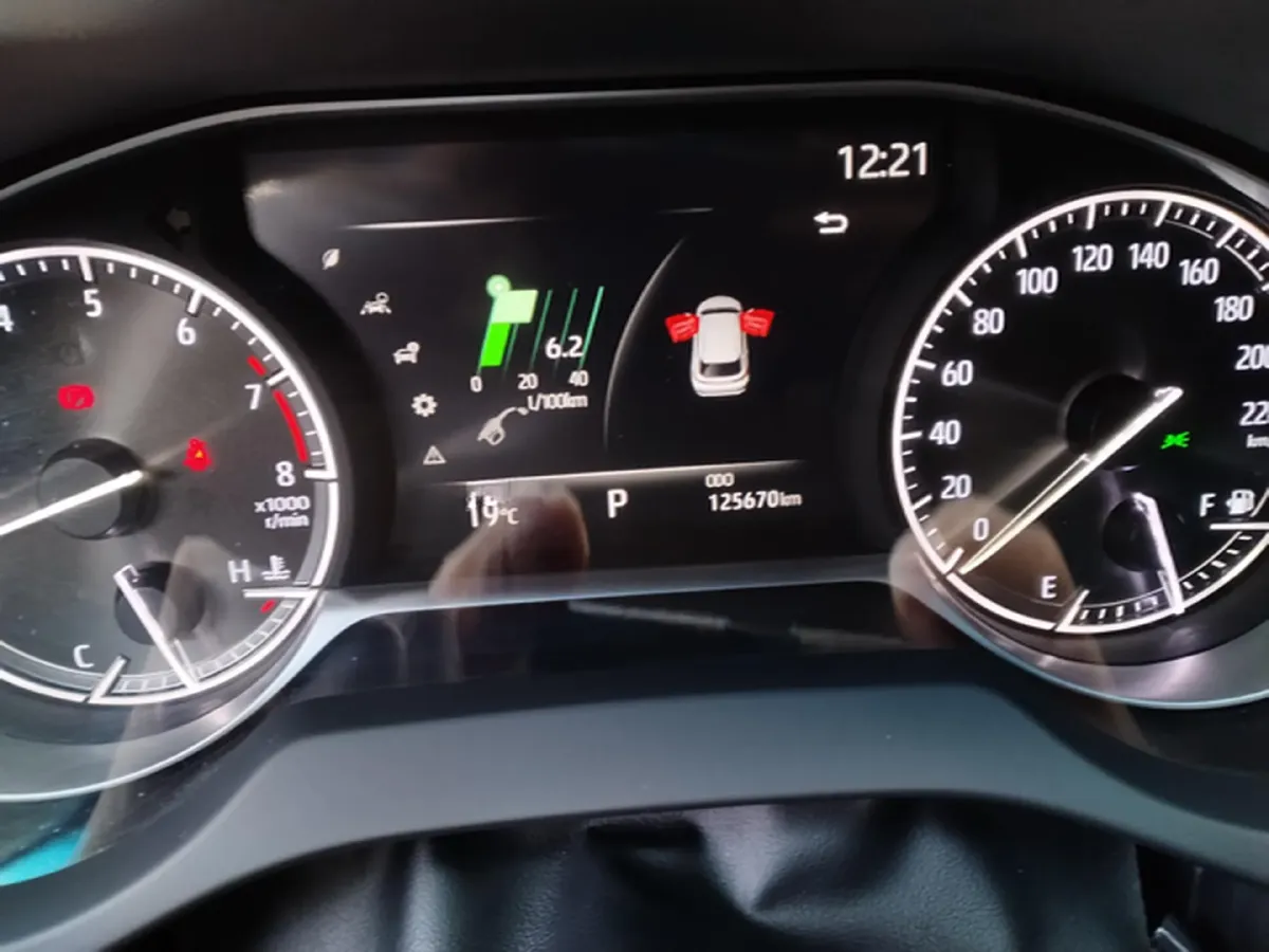 2022 Toyota Harrier 2.0L 171HP L4 CVT,autocango,china used car exporter,china ev exporter,chinese used car exporter,chinese used ev exporter