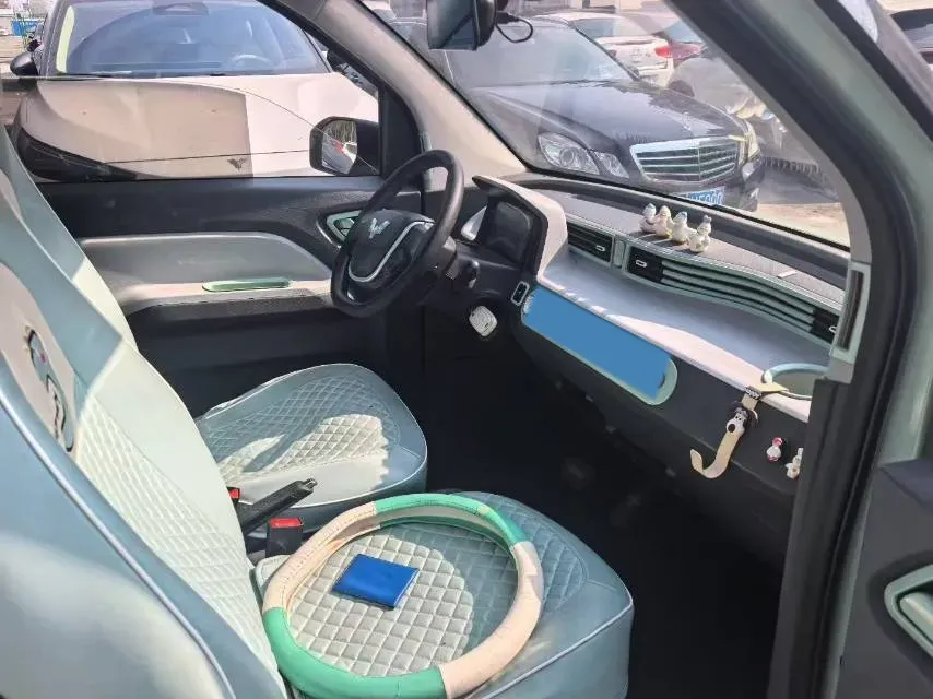 2021 WuLing HongGuang MINI EV BEV 9KWH,autocango,china used car exporter,china ev exporter,chinese used car exporter,chinese used ev exporter