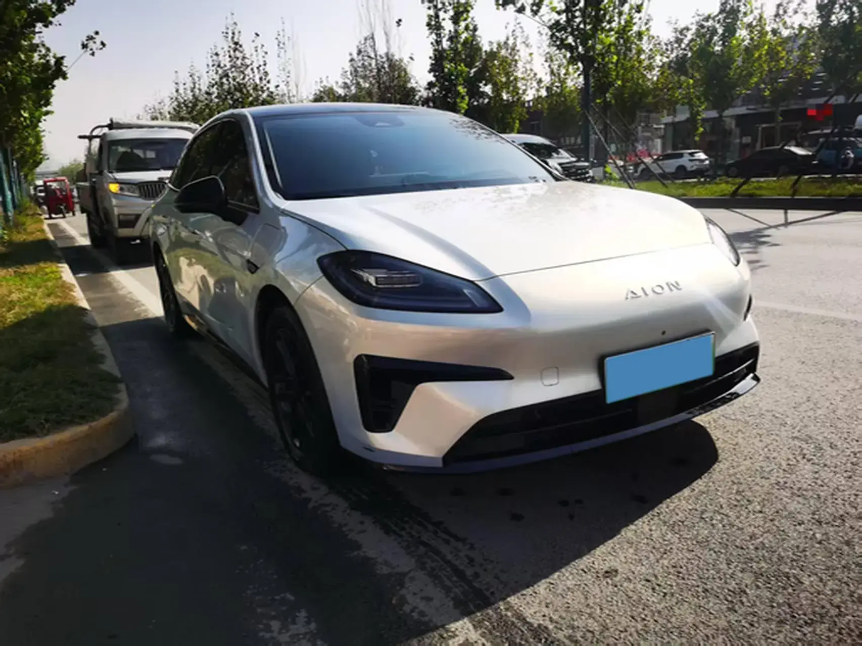 2025 AION AION thumbnail 2