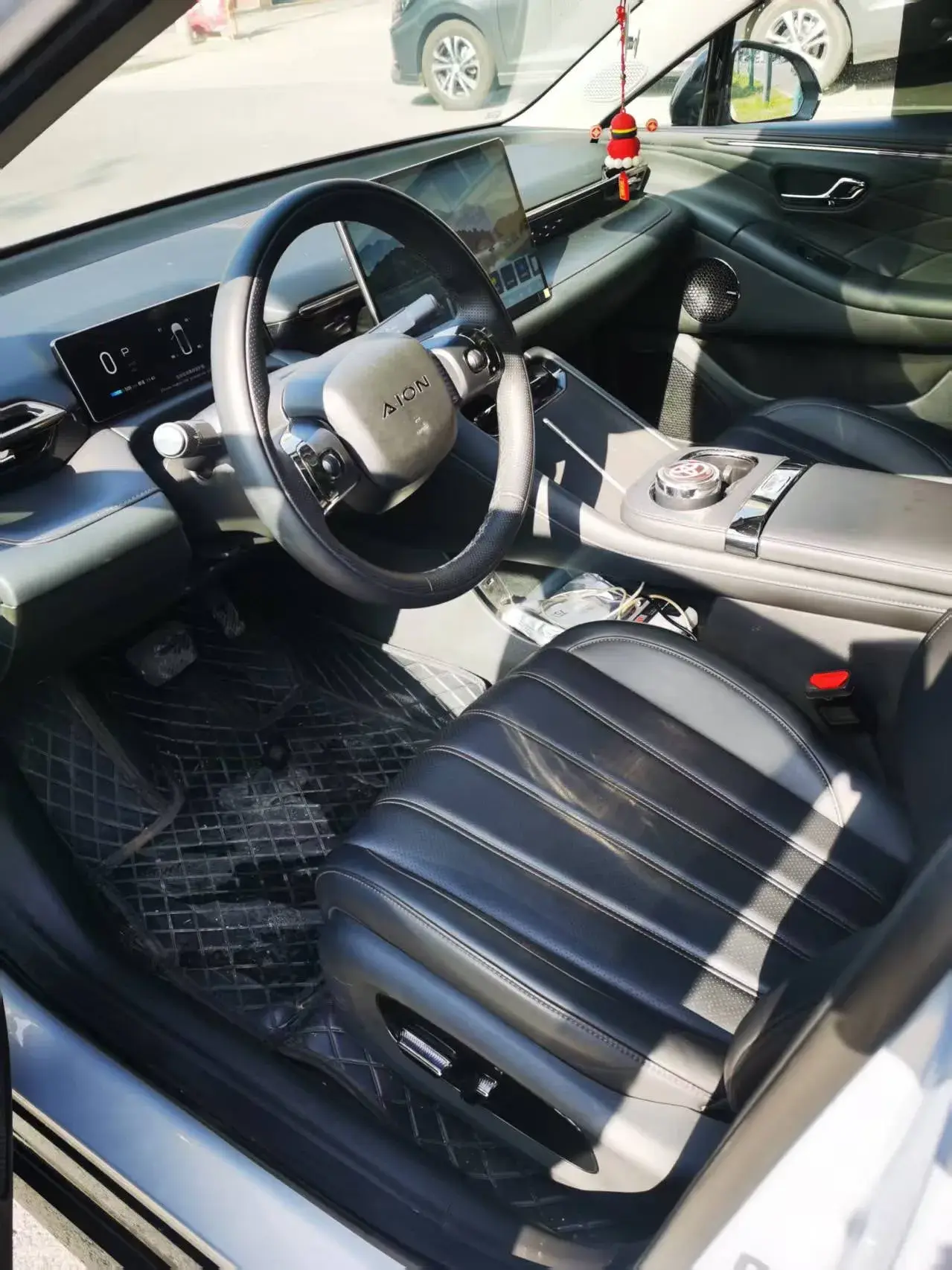 2025 AION AION thumbnail 3