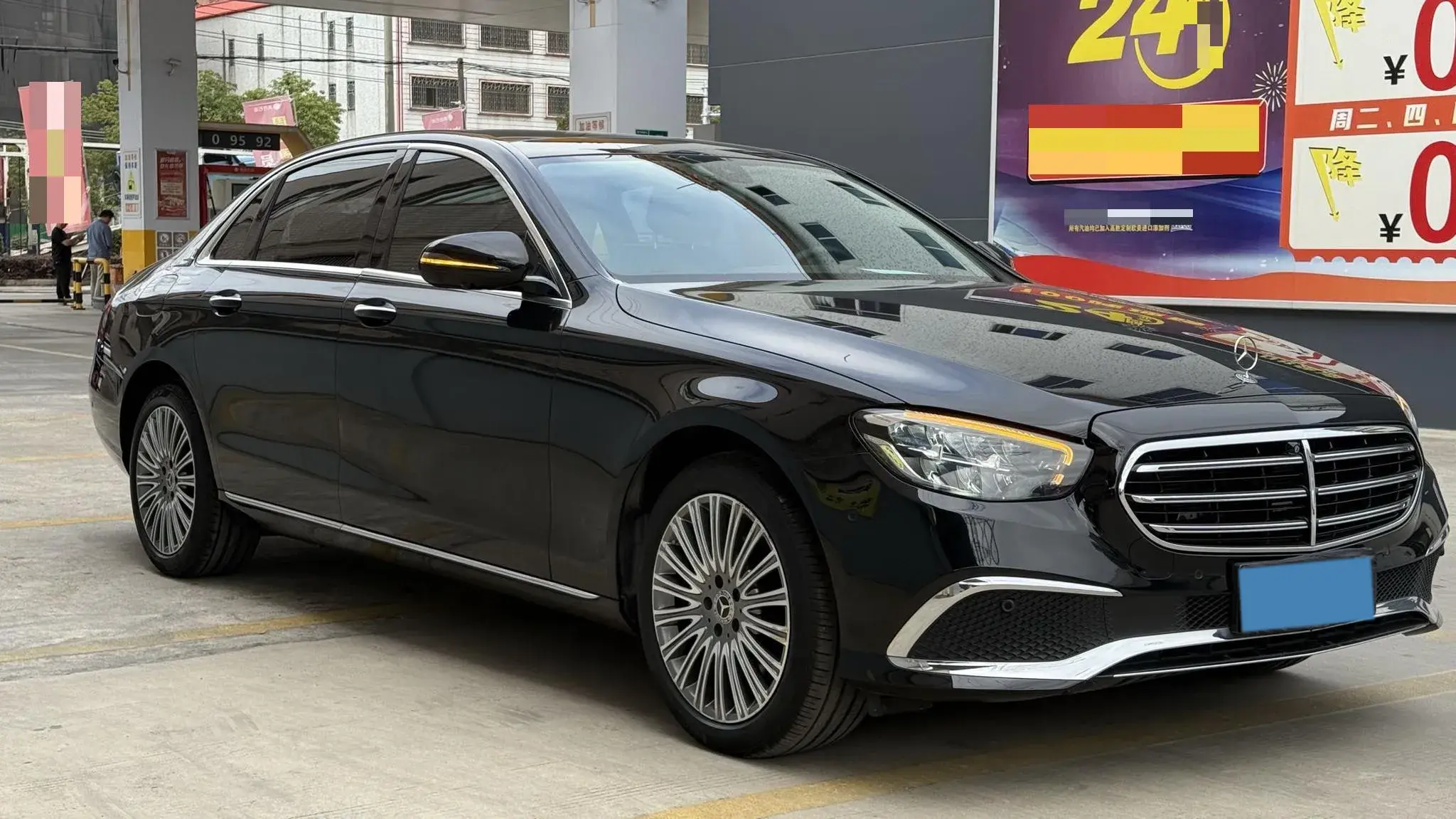 2022 MERCEDES-BENZ E thumbnail 3