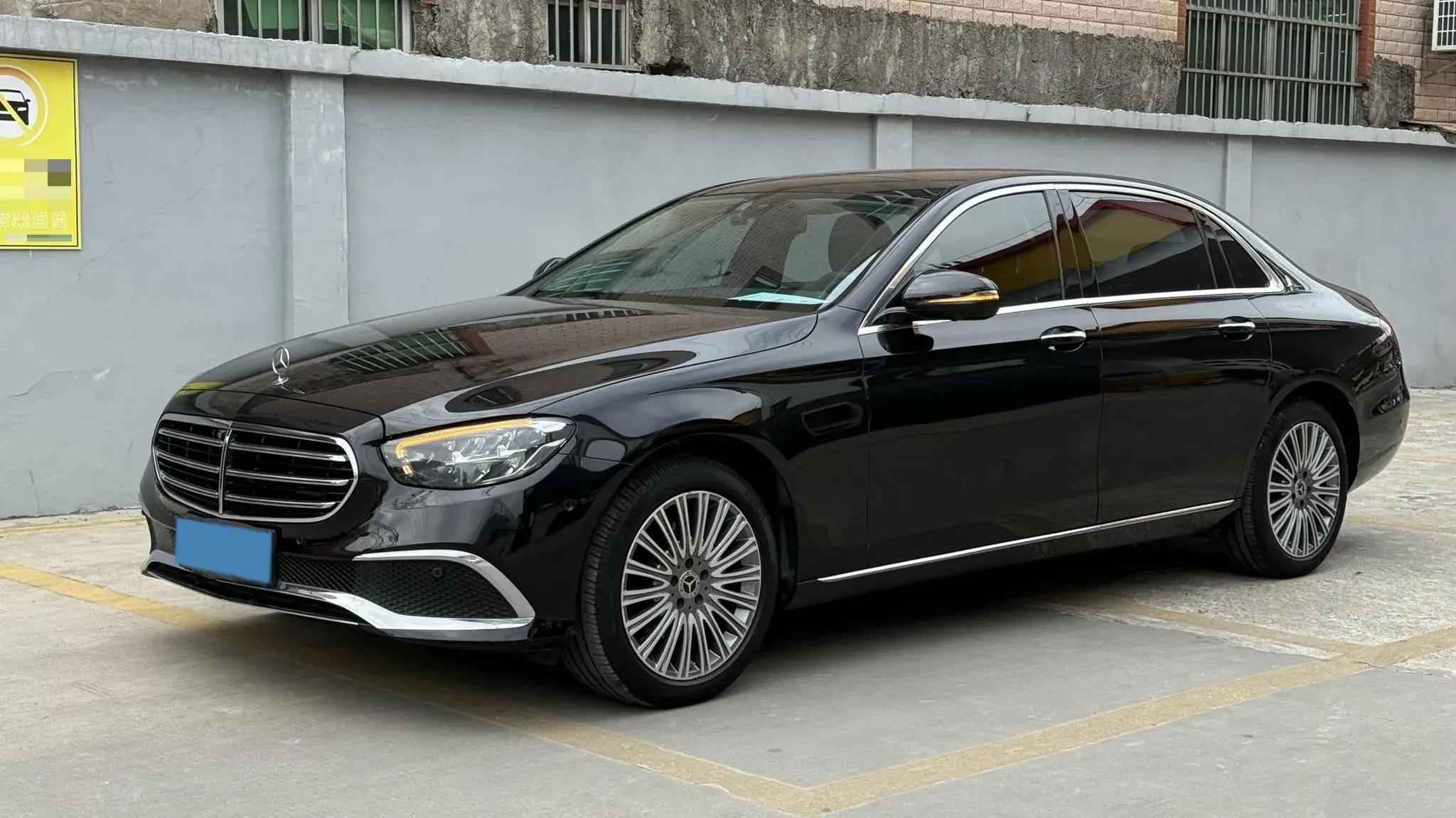 2022 MERCEDES-BENZ E view 1