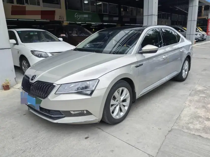2016 Skoda Superb 1.8T 180HP L4 7DCT