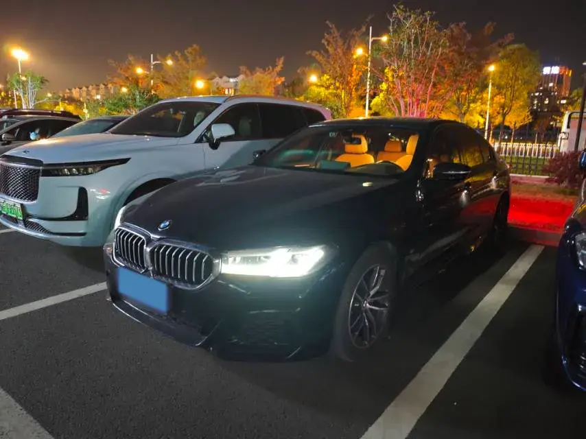 2022 BMW 5 Series 2.0T 184HP L4 8AT