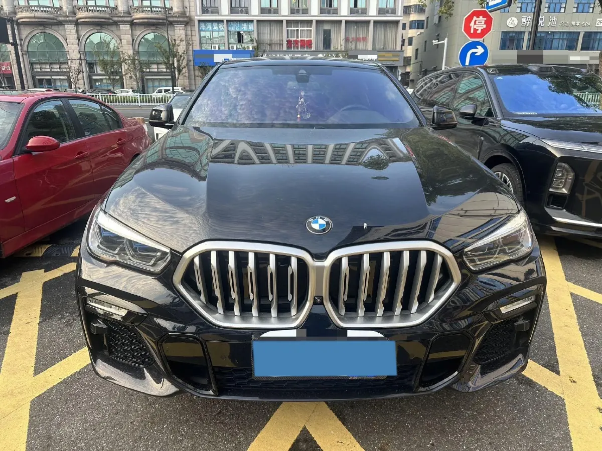 2020 BMW X6 3.0T 340HP L6 8AT,autocango,china used car exporter,china ev exporter,chinese used car exporter,chinese used ev exporter