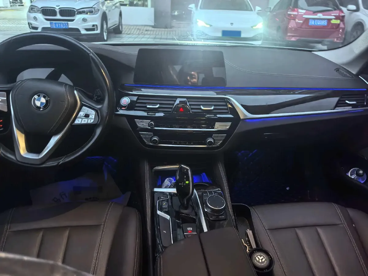 2020 BMW 5 Series 2.0T 184HP L4 8AT,autocango,china used car exporter,china ev exporter,chinese used car exporter,chinese used ev exporter