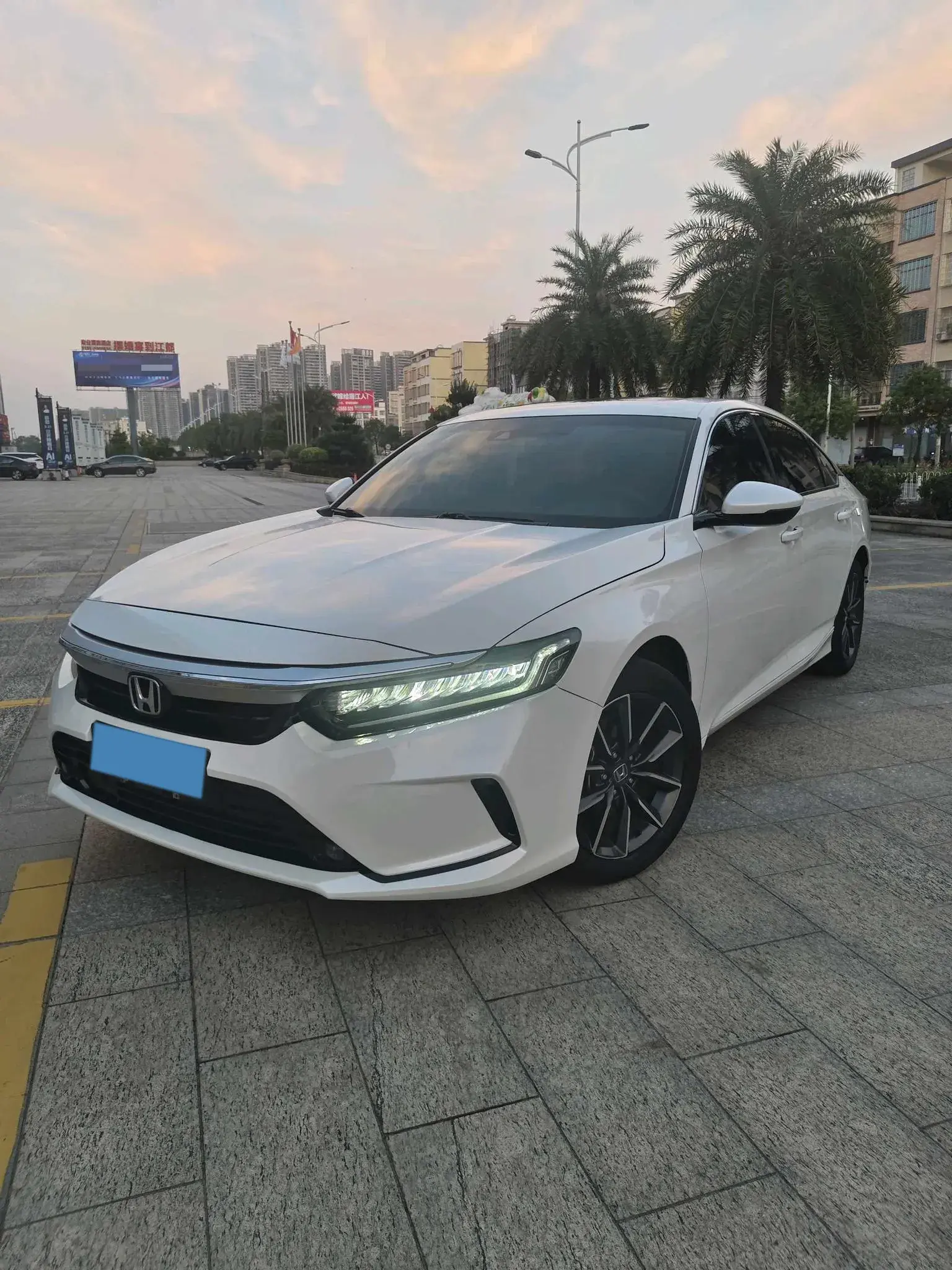 2022 HONDA INSPIRE view 1