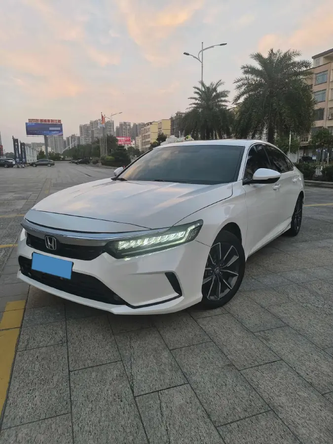 2022 Honda Inspire 1.5T 194HP L4 CVT