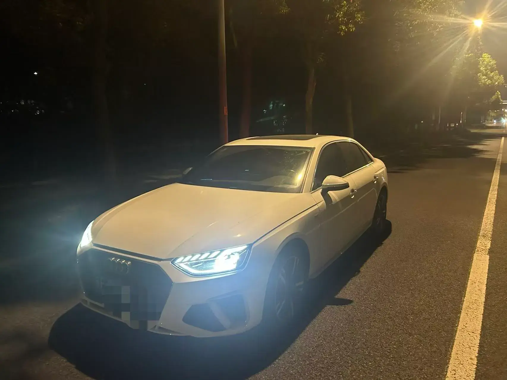 2020 AUDI A4L view 1