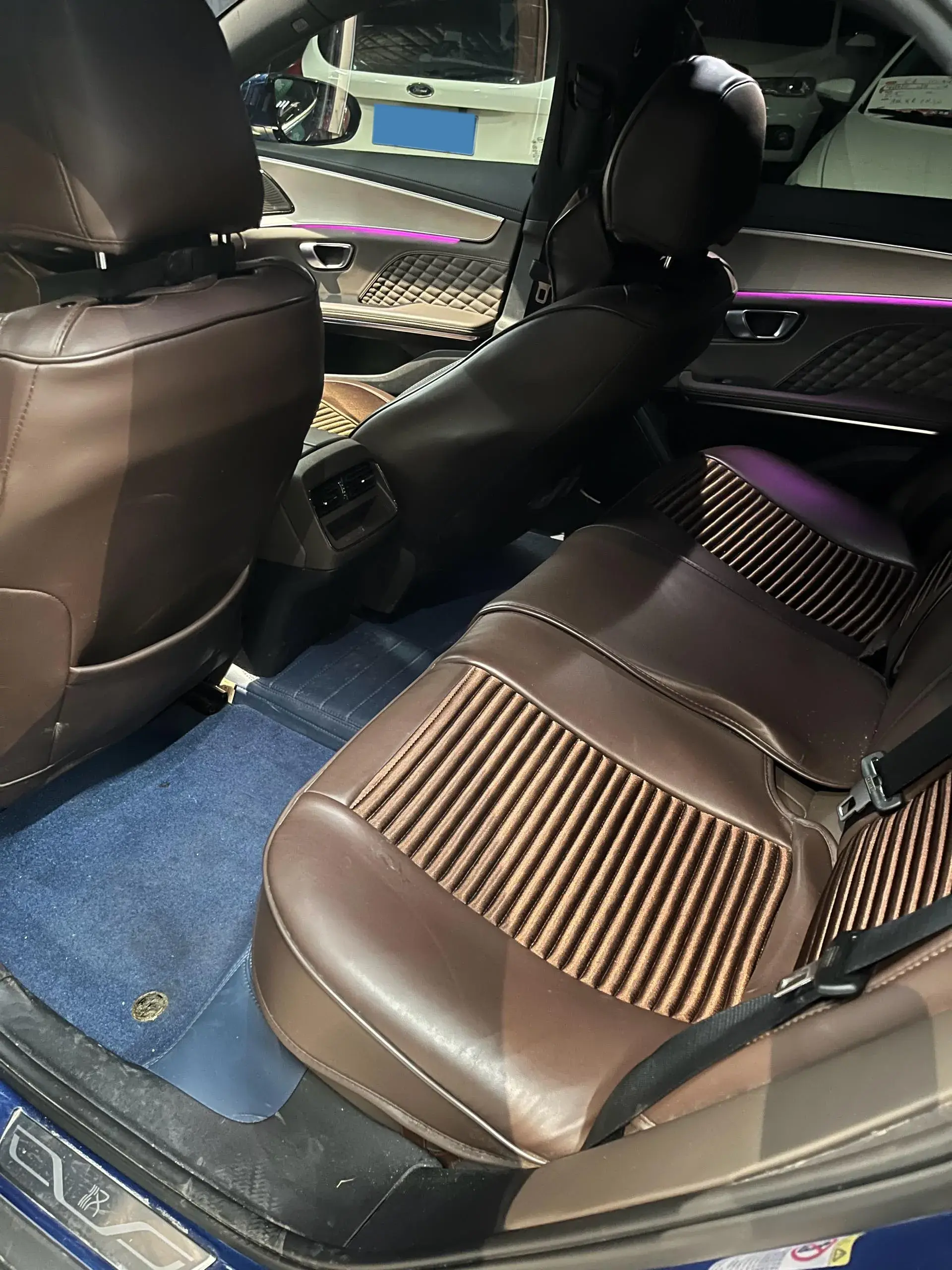 2023 BYD HAN thumbnail 4