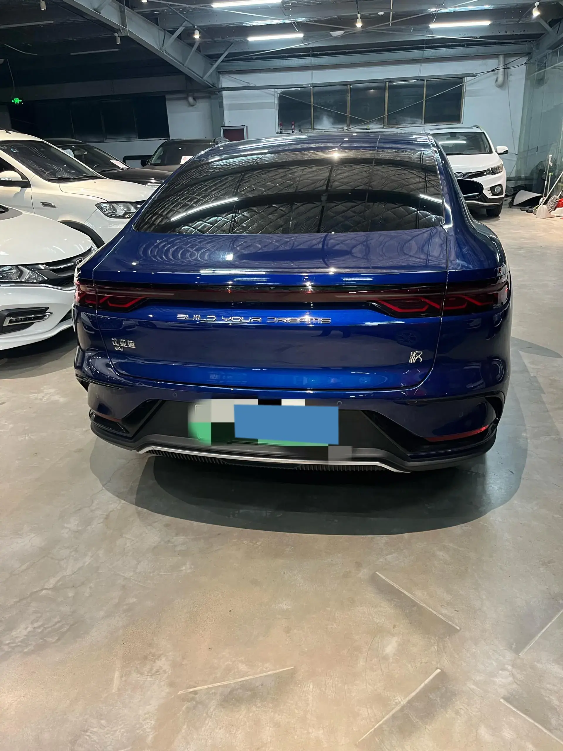 2023 BYD HAN thumbnail 3