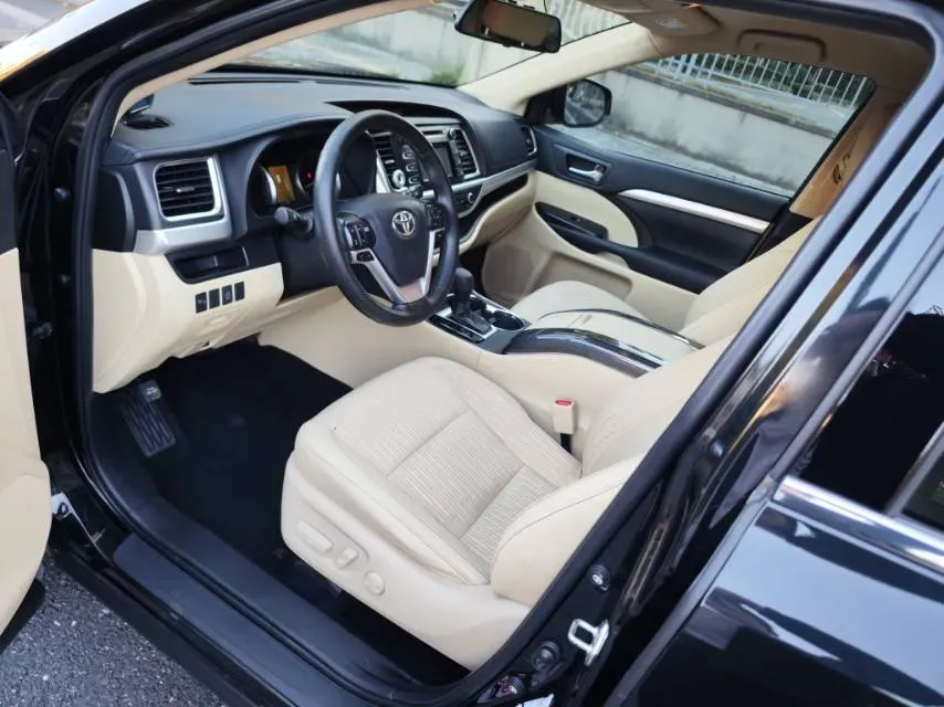 2019 SsangYong Rexton 2.0T 224HP L4 6AT,autocango,china used car exporter,china ev exporter,chinese used car exporter,chinese used ev exporter