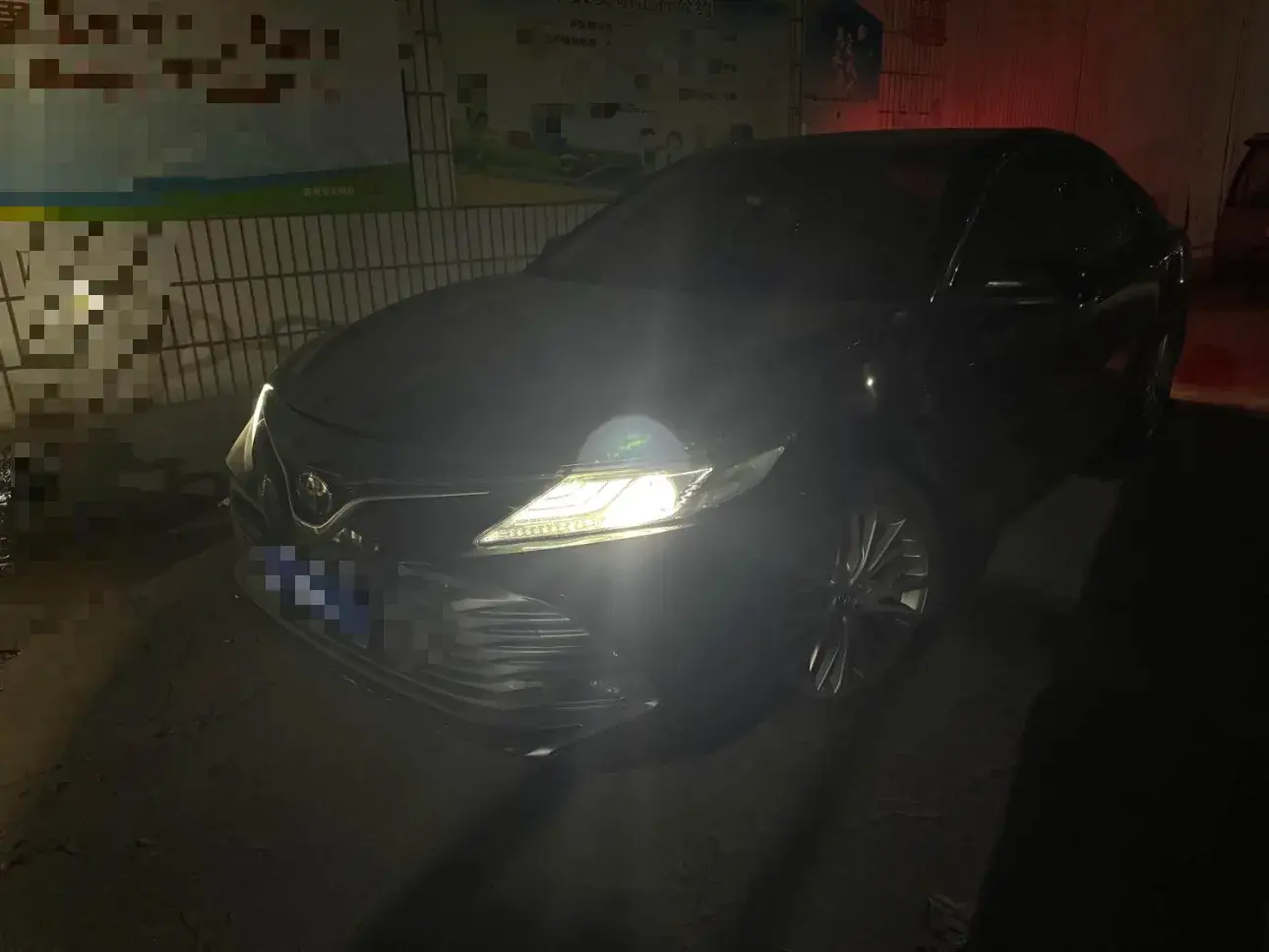 2018 TOYOTA CAMRY view 1