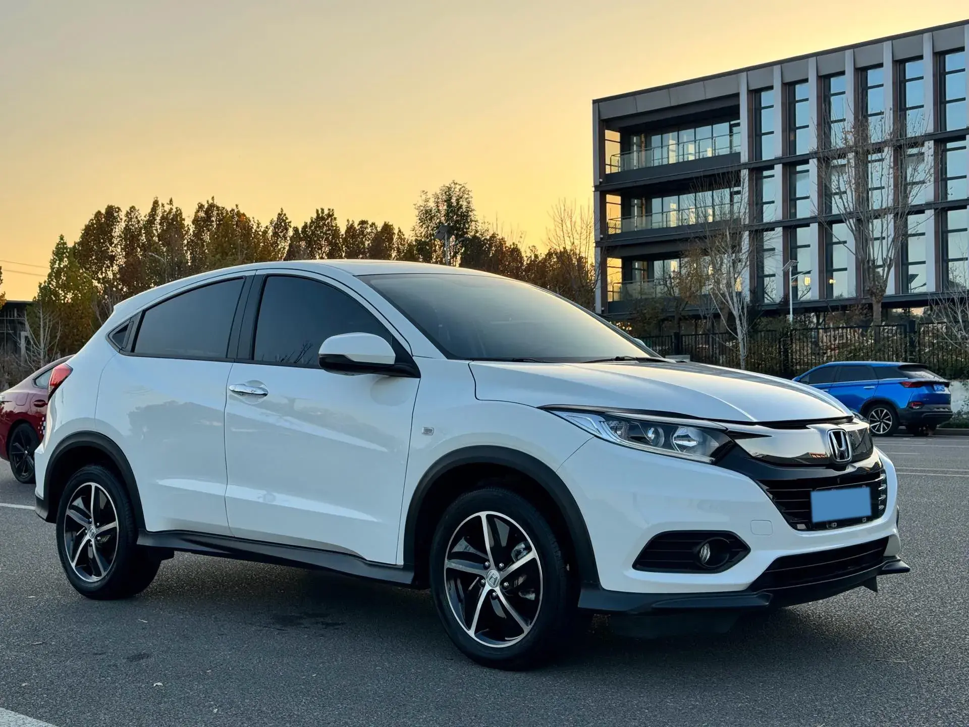 2022 HONDA VEZEL thumbnail 3