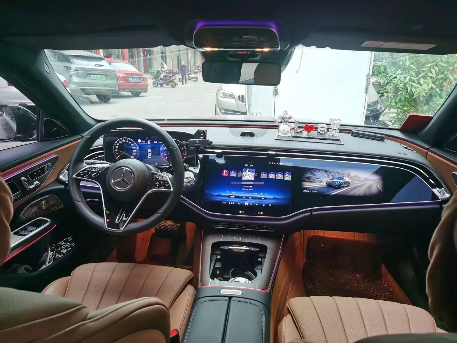 2025 MERCEDES-BENZ E thumbnail 3