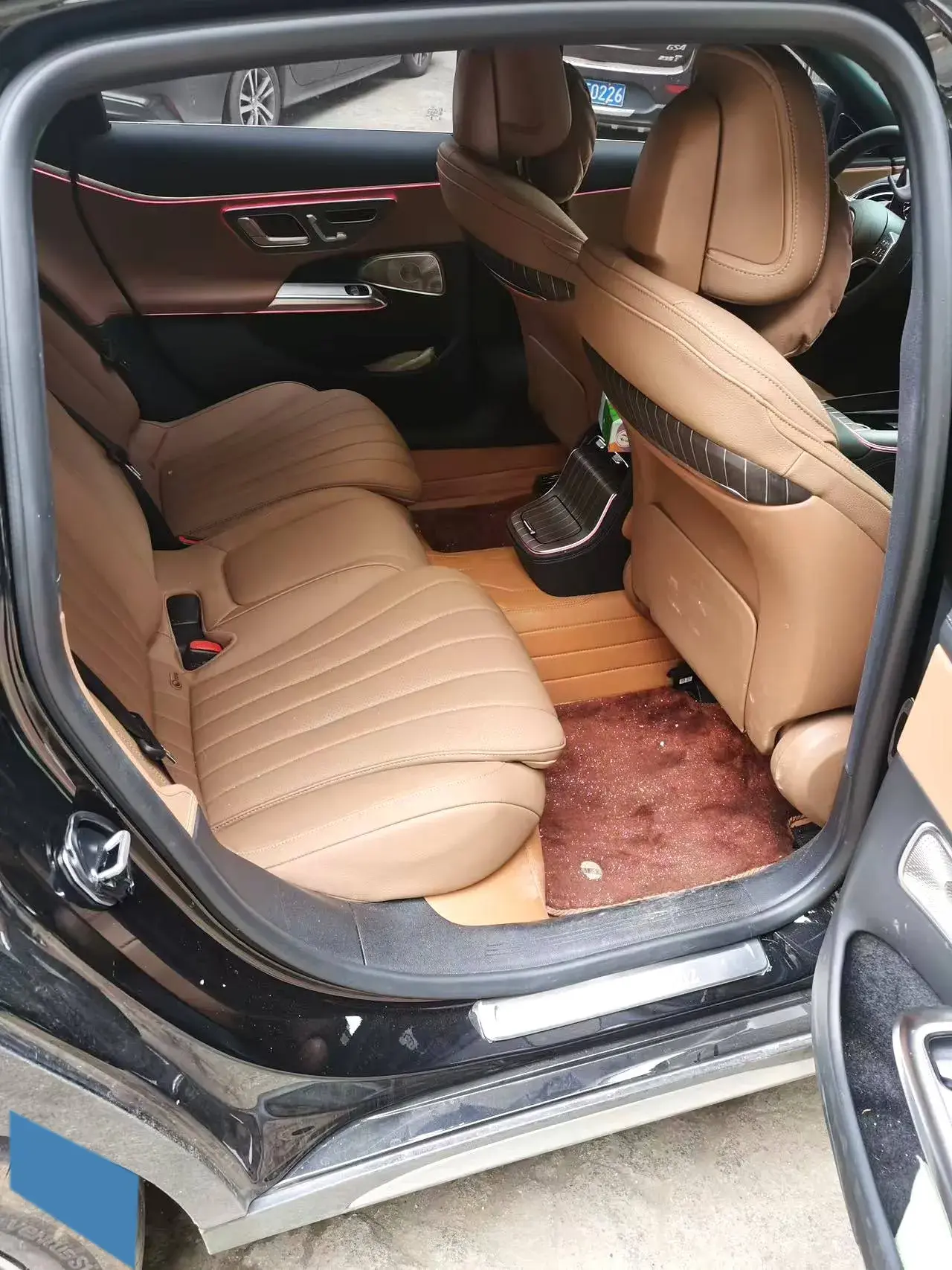 2025 MERCEDES-BENZ E thumbnail 4