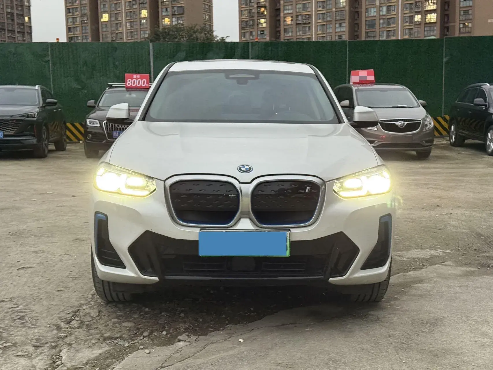 2022 BMW IX3 thumbnail 2