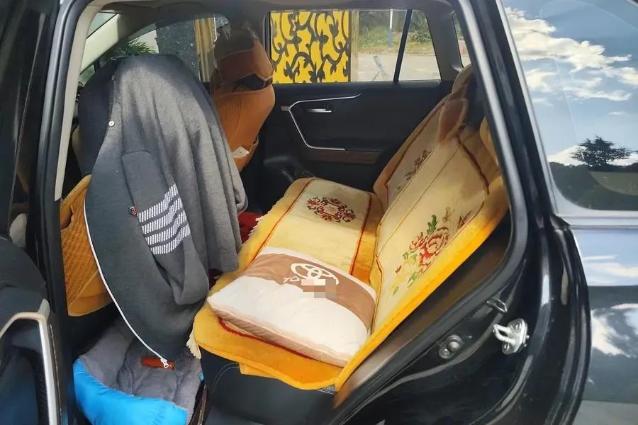 2021 Toyota Wildlander 2.0L 171HP L4 CVT,autocango,china used car exporter,china ev exporter,chinese used car exporter,chinese used ev exporter