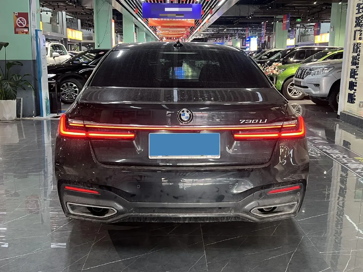 2021 BMW 7 Series 2.0T 265HP L4 8AT,autocango,china used car exporter,china ev exporter,chinese used car exporter,chinese used ev exporter