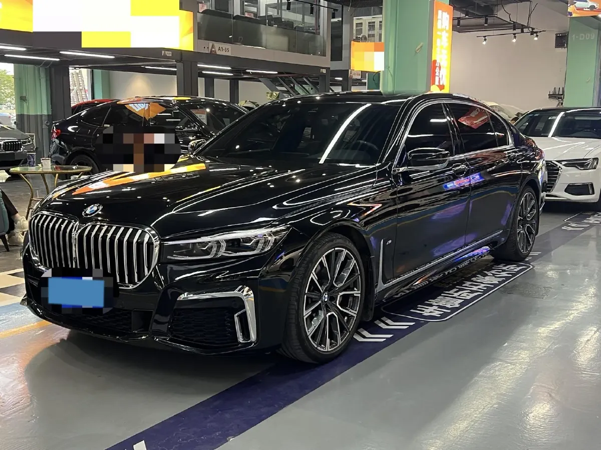 2021 BMW 7 Series 3.0T 340HP L6 8AT,autocango,china used car exporter,china ev exporter,chinese used car exporter,chinese used ev exporter