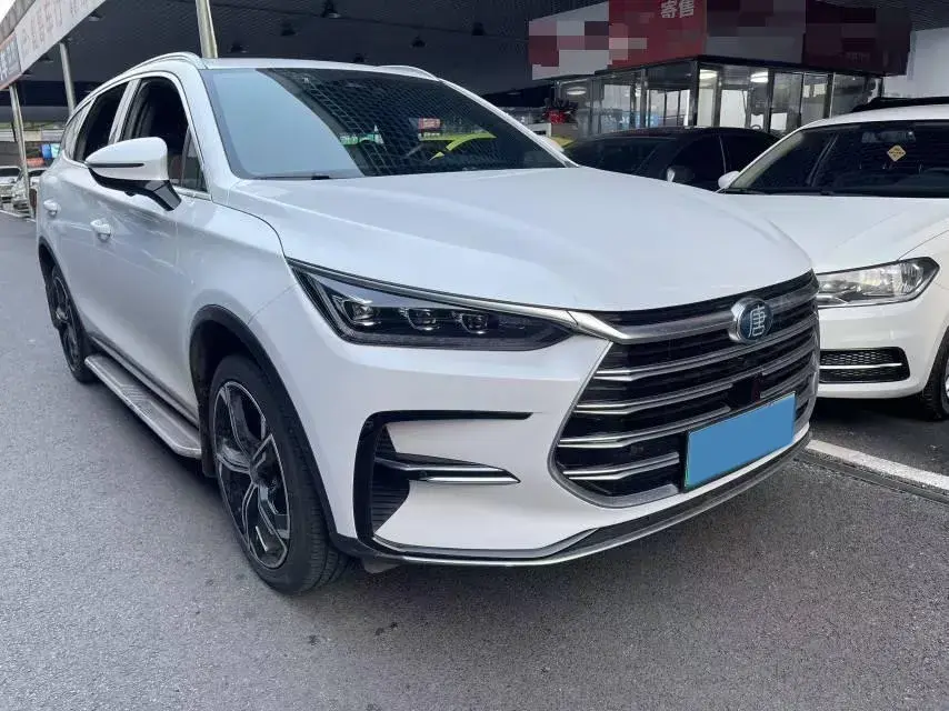 2021 BYD TANG thumbnail 3