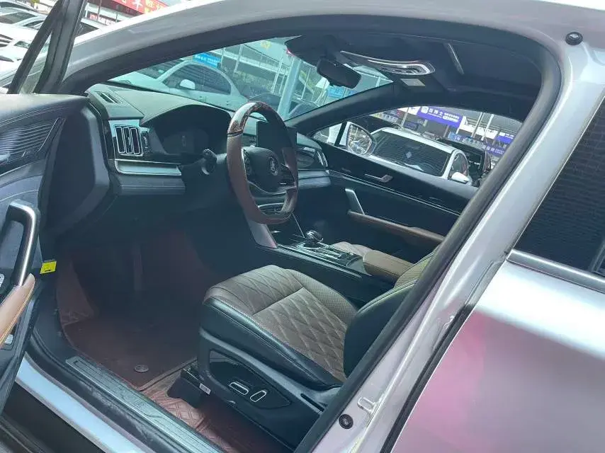 2021 BYD TANG thumbnail 4