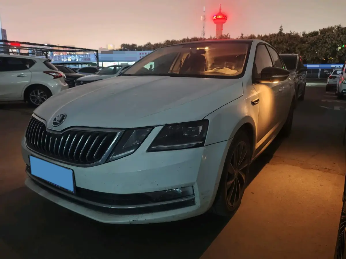 2019 Skoda Octavia 1.4T 150HP L4 7DCT