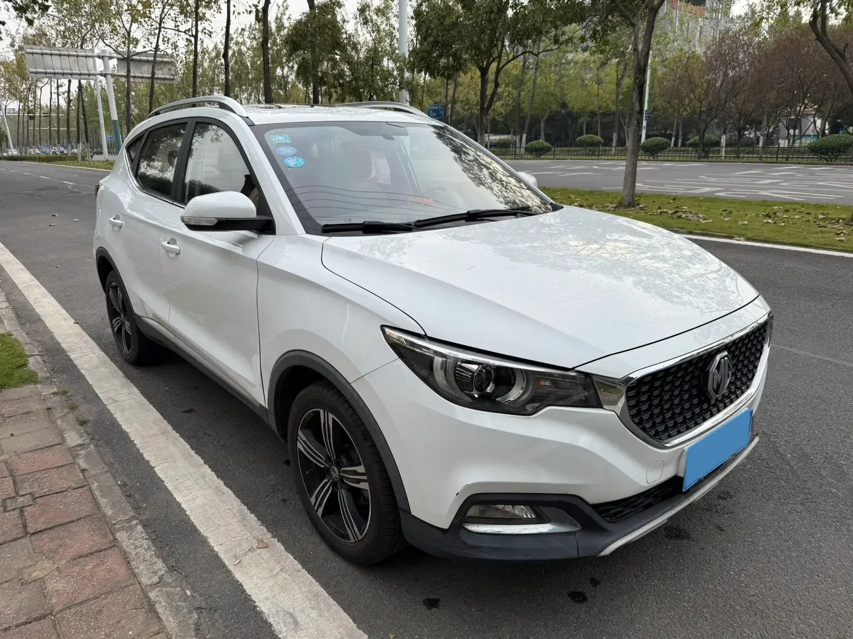 2019 MG ZS thumbnail 3