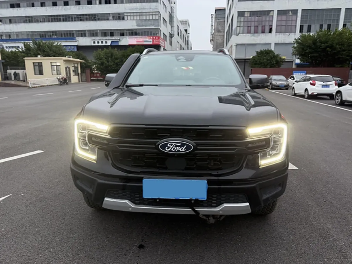 2023 Ford Ranger 2.3T 258HP L4 8AT,autocango,china used car exporter,china ev exporter,chinese used car exporter,chinese used ev exporter