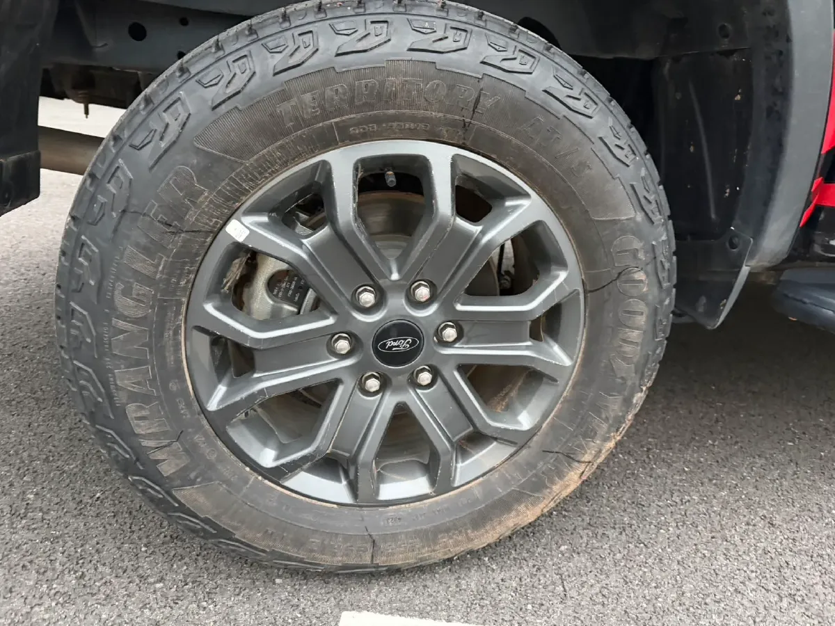 2023 Ford Ranger 2.3T 258HP L4 8AT,autocango,china used car exporter,china ev exporter,chinese used car exporter,chinese used ev exporter