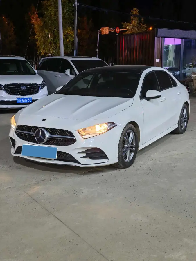 2021 Mercedes-Benz A Class 1.3T 136HP L4 7DCT