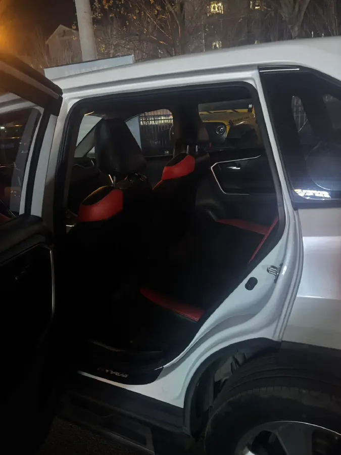 2022 Toyota RAV4 2.0L 171HP L4 CVT,autocango,china used car exporter,china ev exporter,chinese used car exporter,chinese used ev exporter