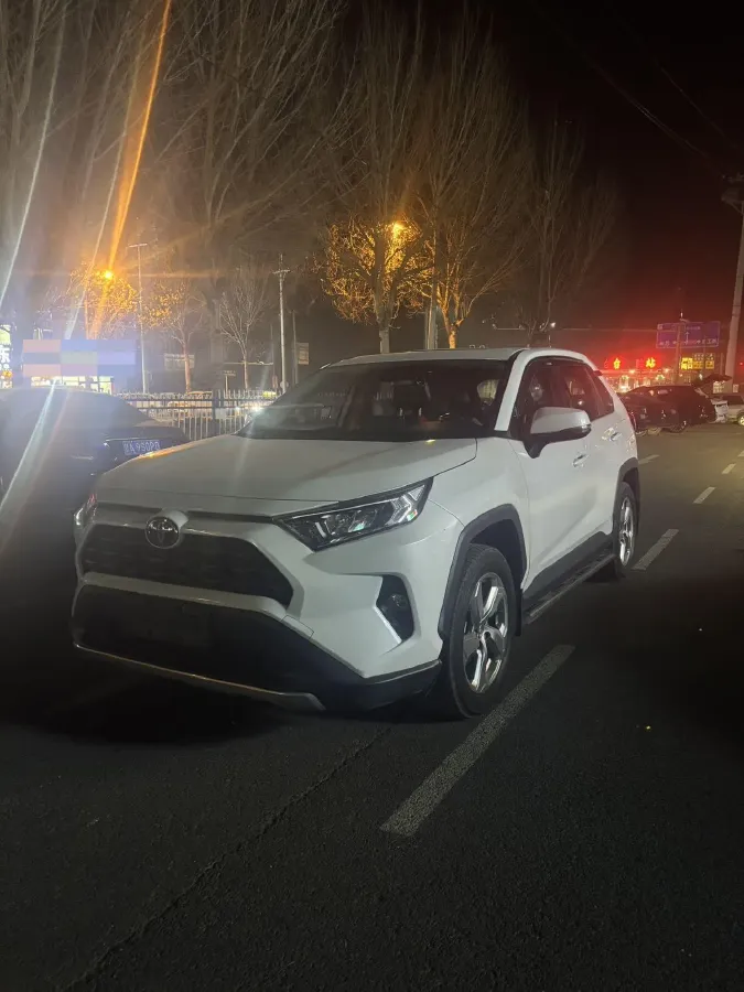 2022 Toyota RAV4 2.0L 171HP L4 CVT,autocango,china used car exporter,china ev exporter,chinese used car exporter,chinese used ev exporter