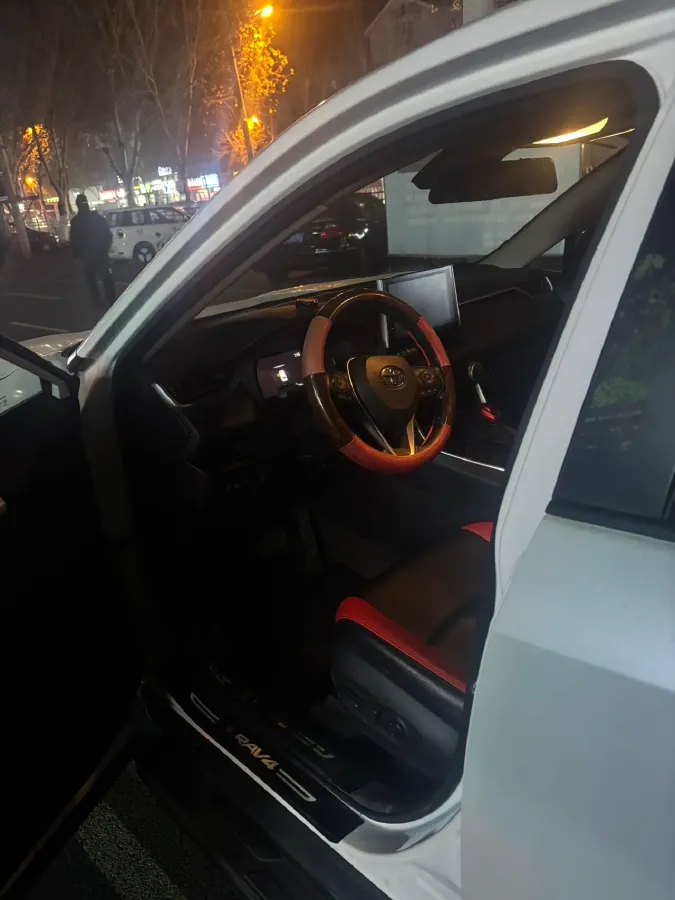 2022 Toyota RAV4 2.0L 171HP L4 CVT,autocango,china used car exporter,china ev exporter,chinese used car exporter,chinese used ev exporter