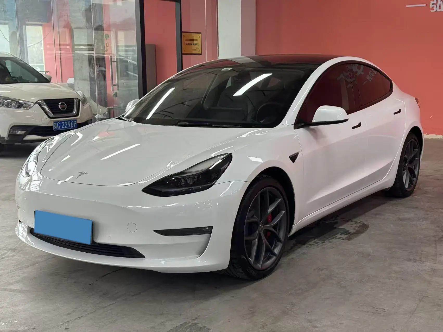 2022 TESLA MODEL view 1
