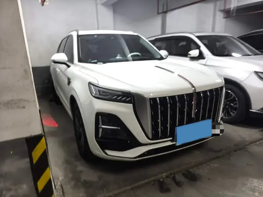 2023 HONGQI HS5 thumbnail 3