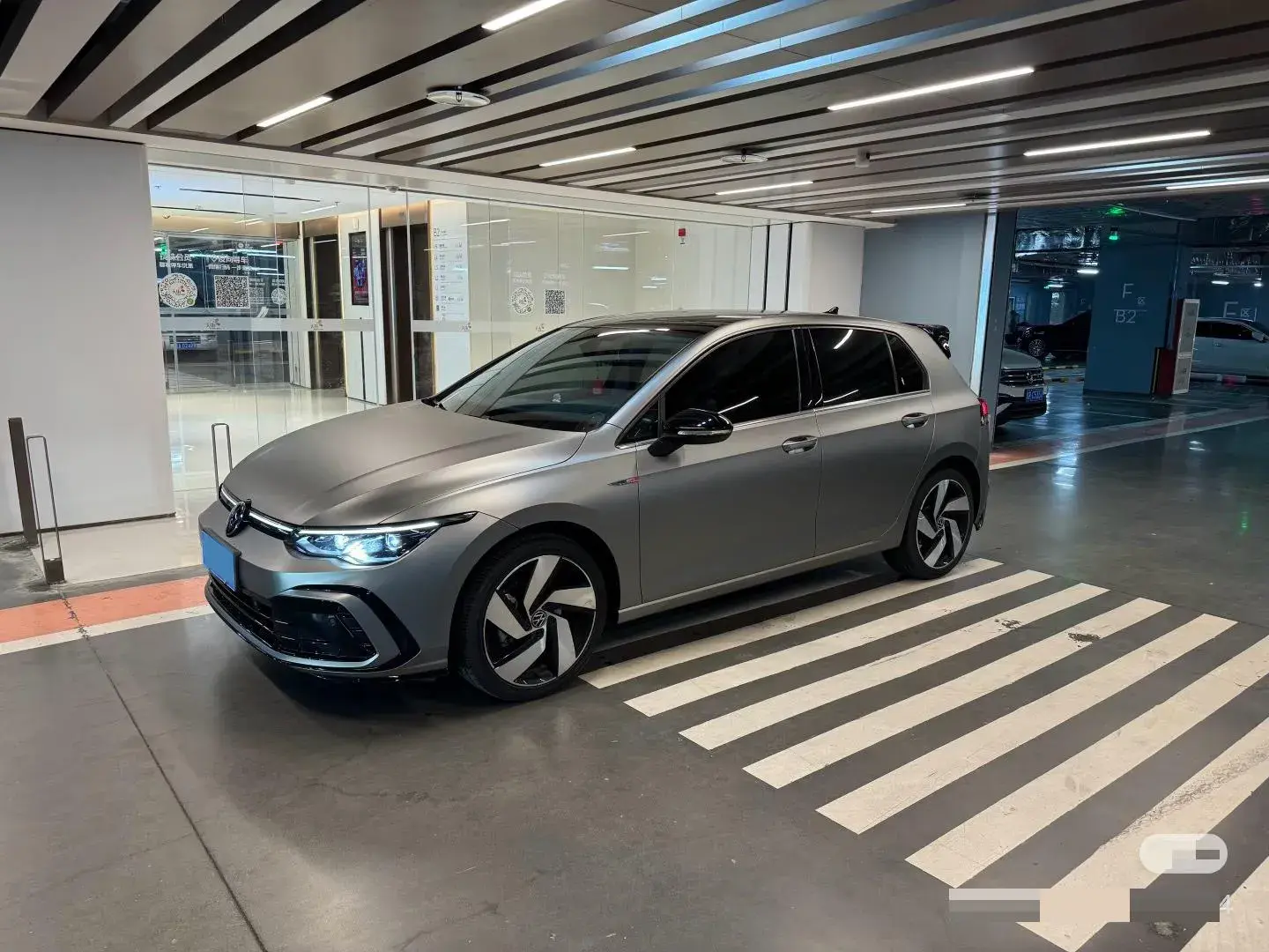 2023 VOLKSWAGEN GOLF thumbnail 2