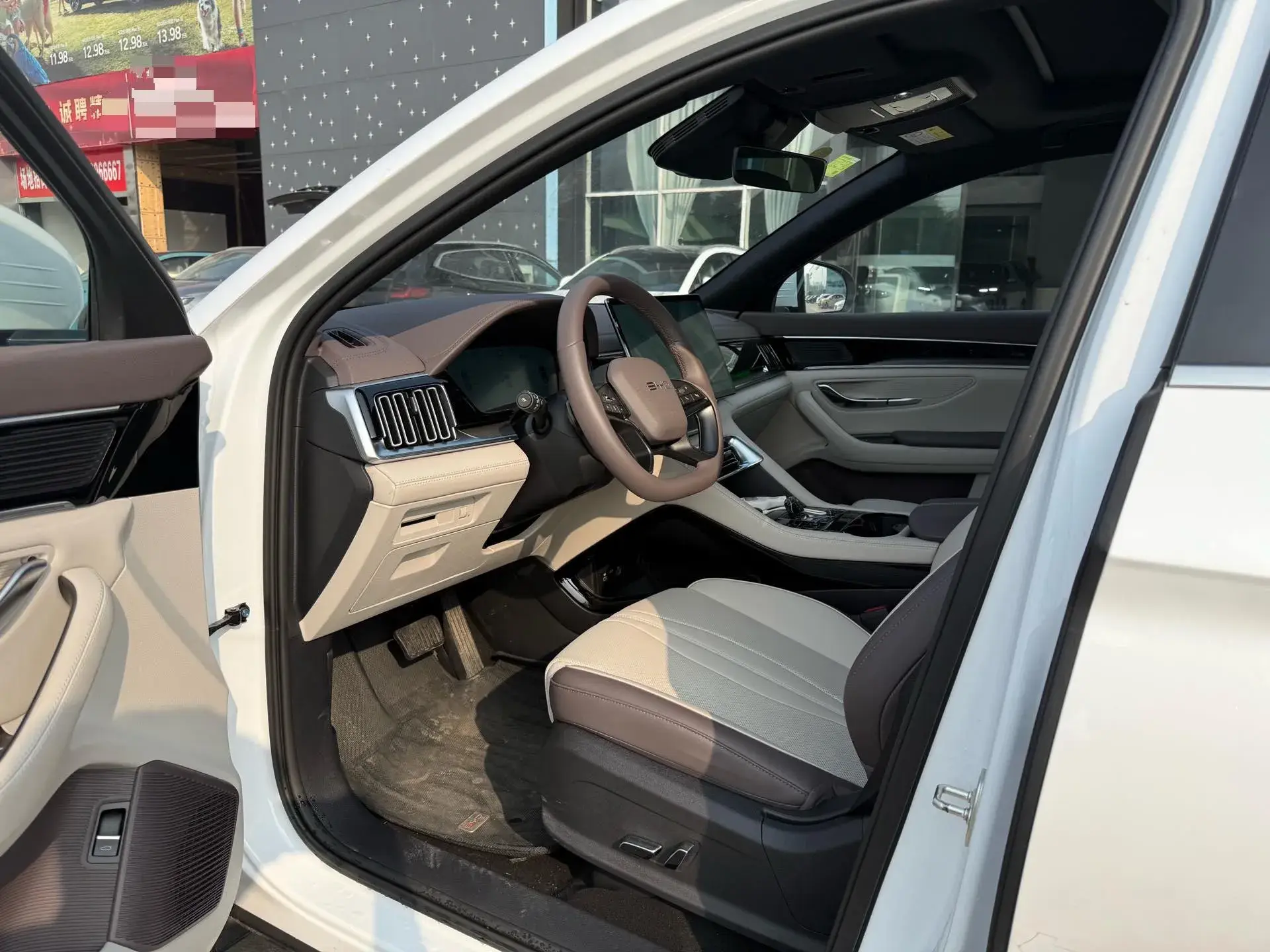 2025 BYD SONG thumbnail 3