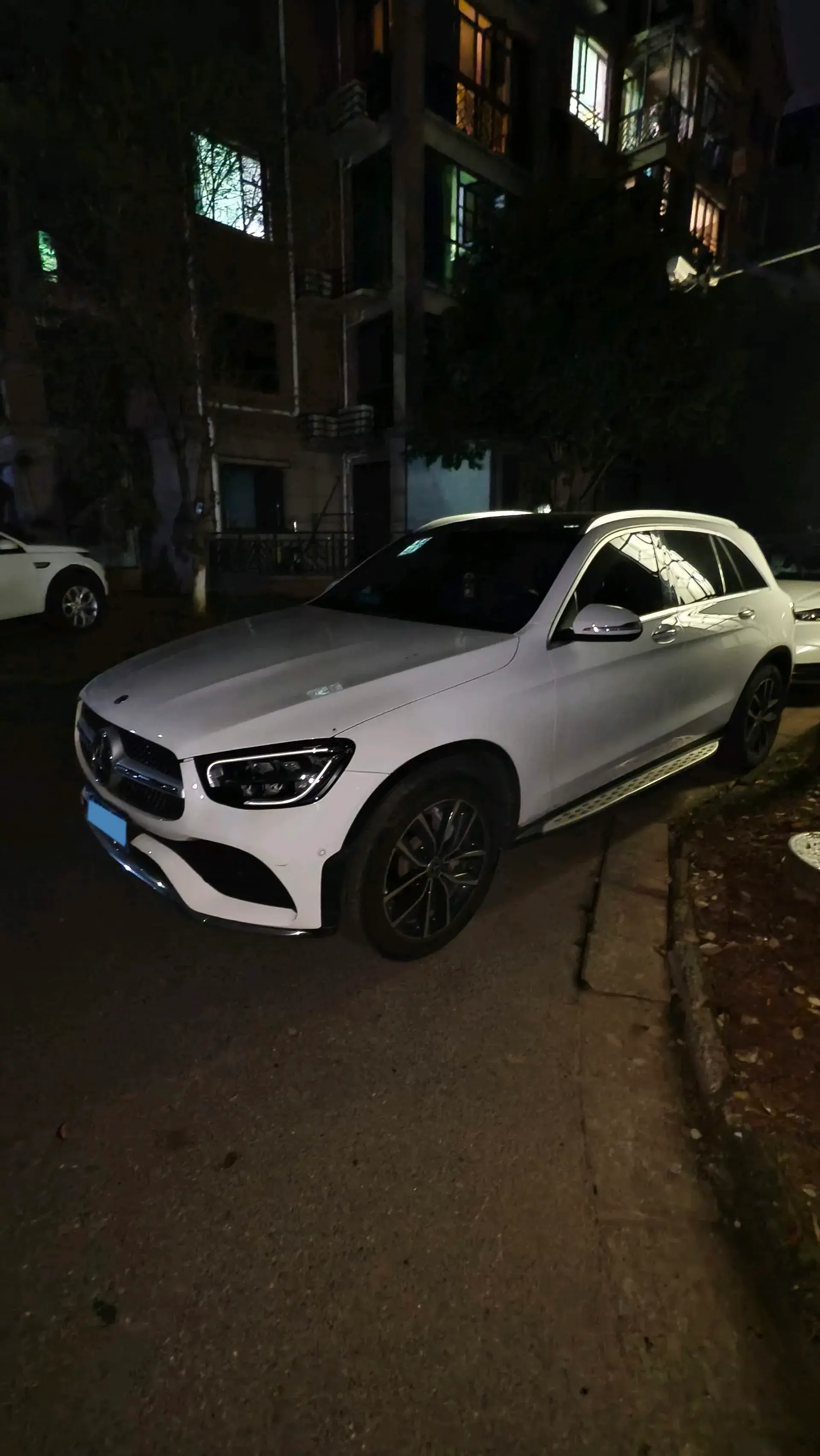 2020 MERCEDES-BENZ GLC view 1