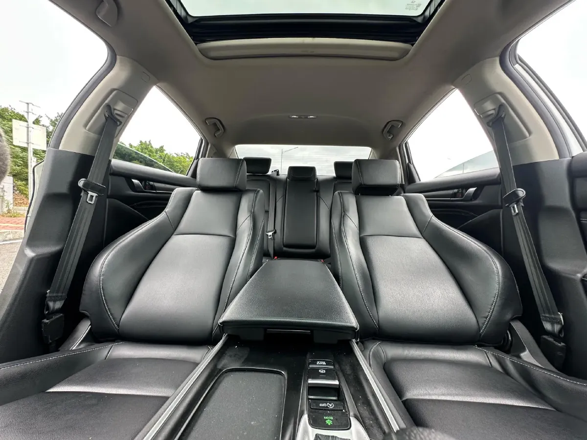 2019 Honda Inspire 1.5T 194HP L4 CVT,autocango,china used car exporter,china ev exporter,chinese used car exporter,chinese used ev exporter