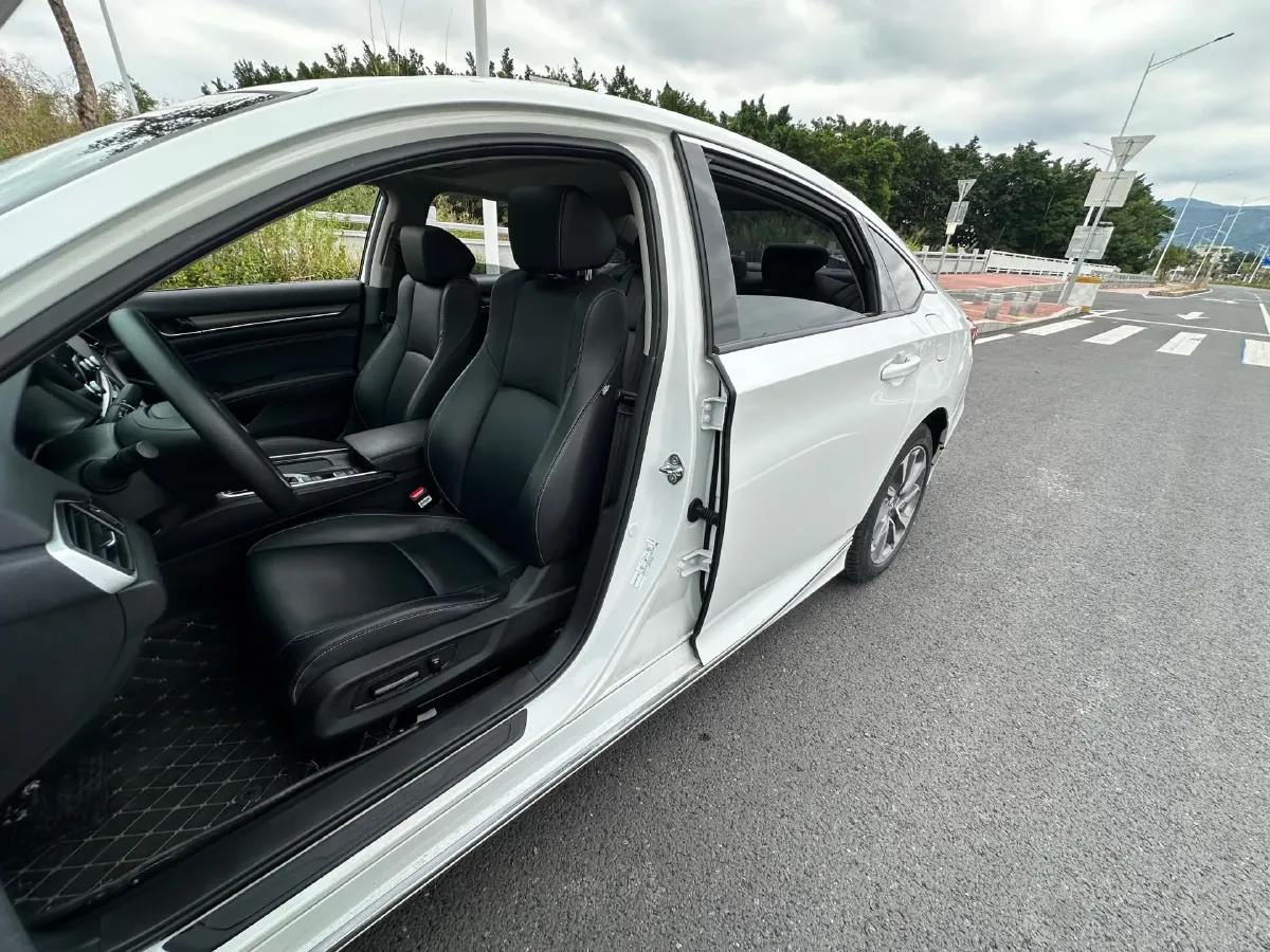 2019 Honda Inspire 1.5T 194HP L4 CVT,autocango,china used car exporter,china ev exporter,chinese used car exporter,chinese used ev exporter