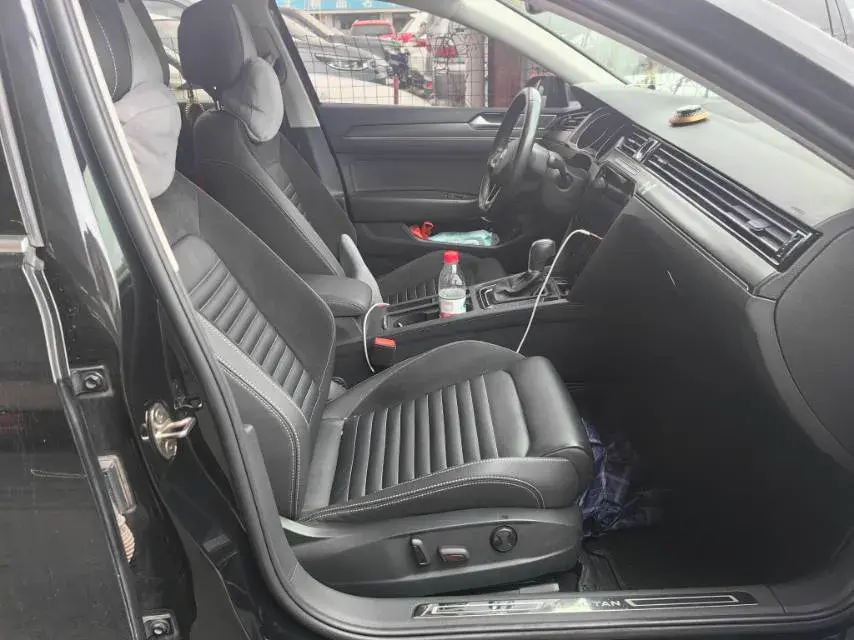 2020 VOLKSWAGEN MAGOTAN thumbnail 3