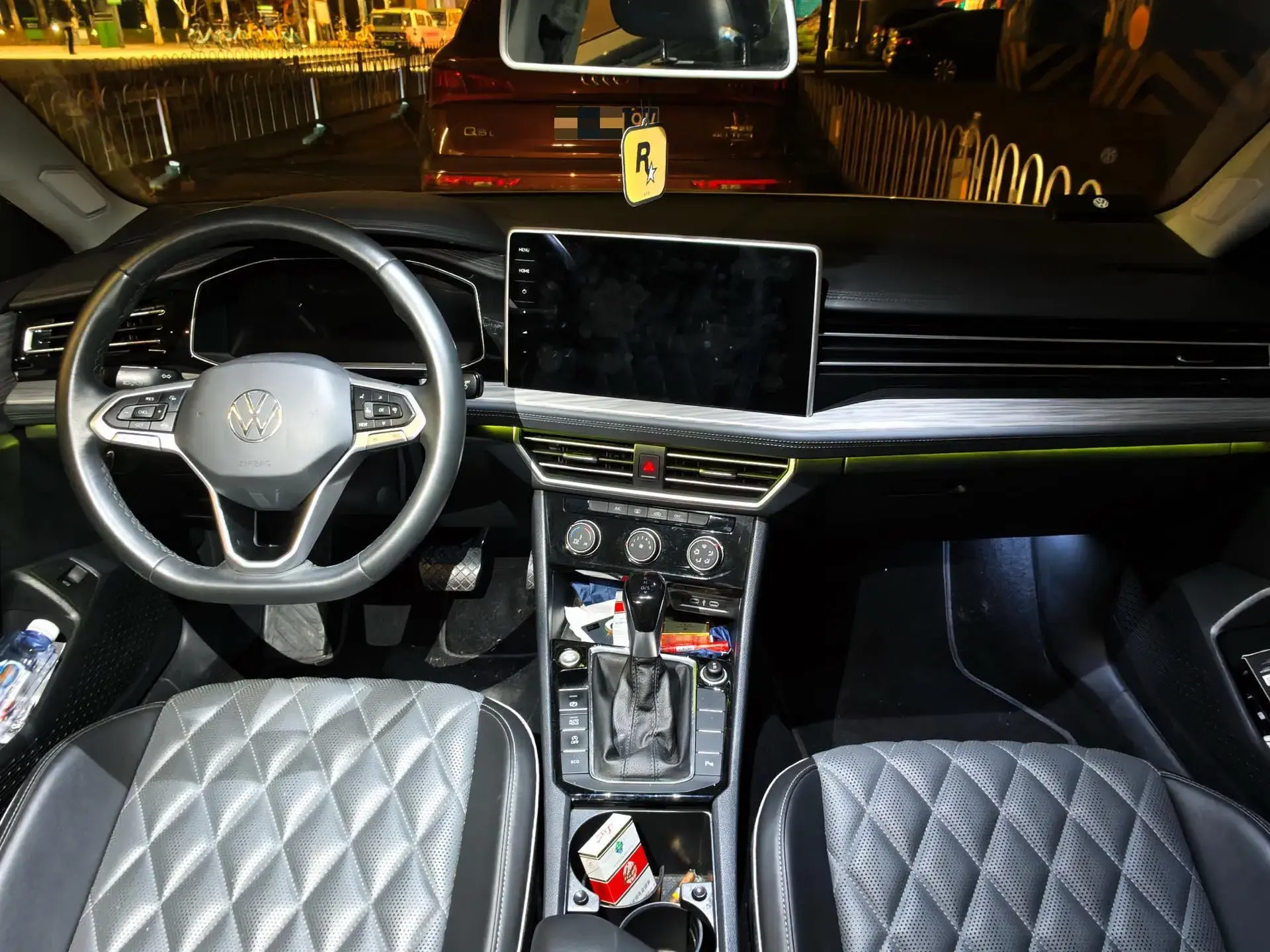 2023 VOLKSWAGEN SAGITAR thumbnail 4